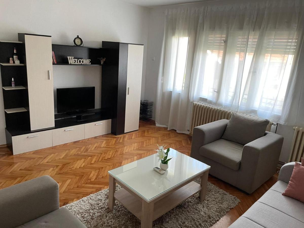 Peaceful And Spacious Apartment With Free Parking Banja Luka Exterior foto